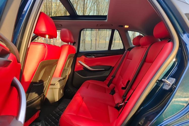 Used BMW X1 2015 sDrive18i Fashion Upgrade Edition Interior 3