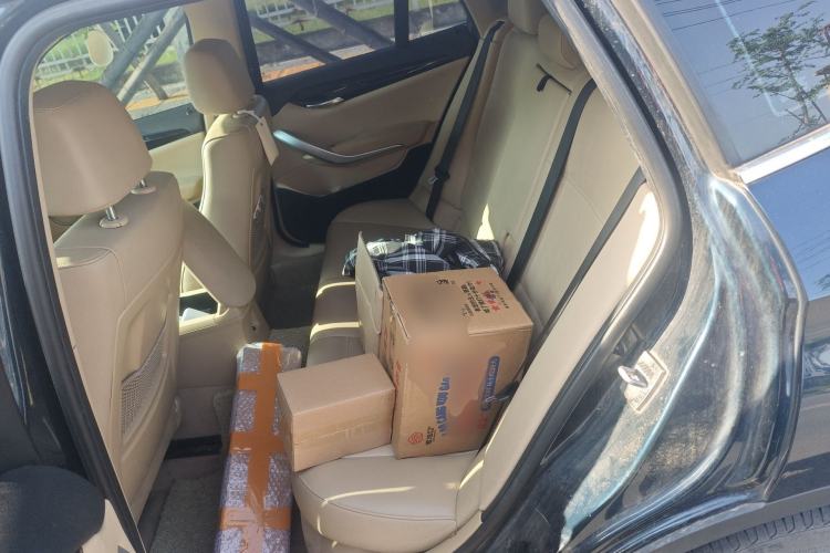 Used BMW X1 2015 xDrive20i Fashion Upgrade Edition Left Rear Seat