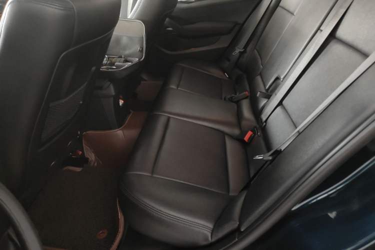 Used BMW X1 2015 sDrive18i Fashion Upgrade Edition Left Rear Seat