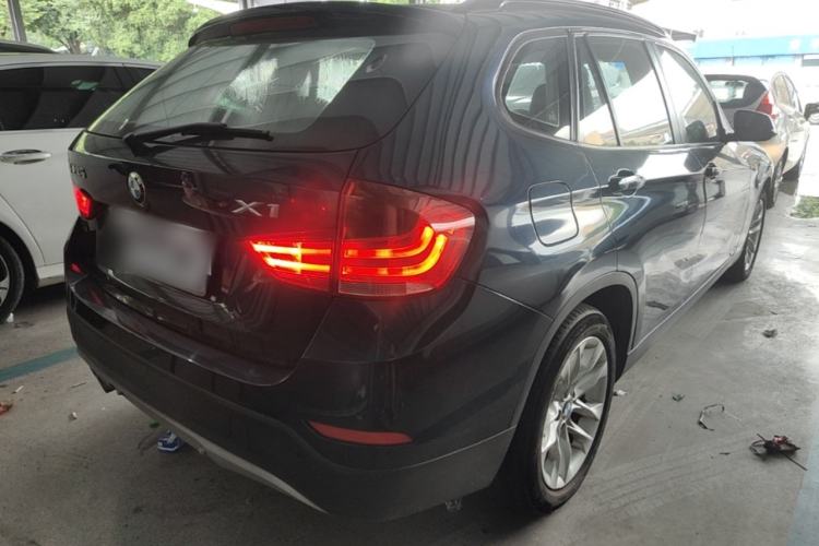 Used BMW X1 2015 sDrive18i Fashion Upgrade Edition Rear Right 45 Deg