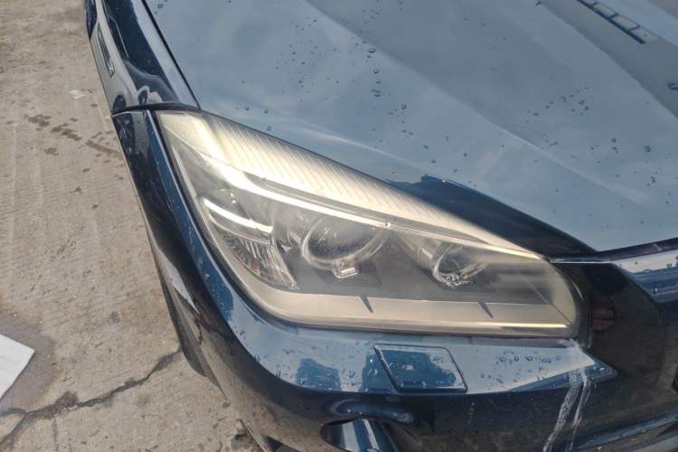 Used BMW X1 2015 sDrive18i Leading Edition Right Front Headlight