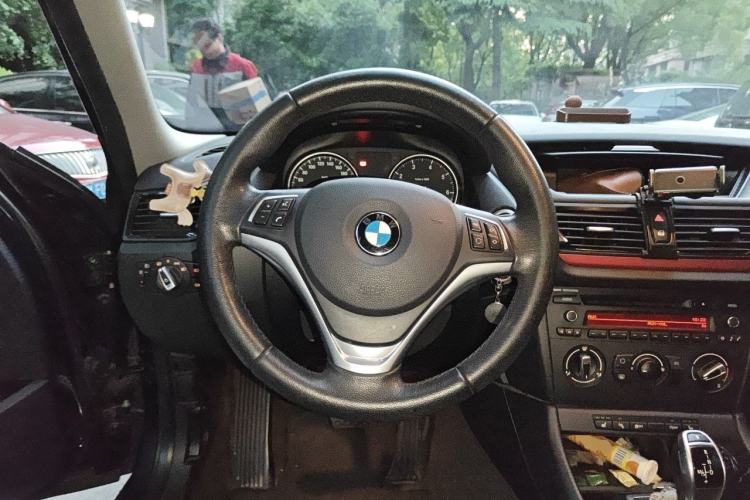 Used BMW X1 2015 sDrive18i Fashion Upgrade Edition Steering Wheel
