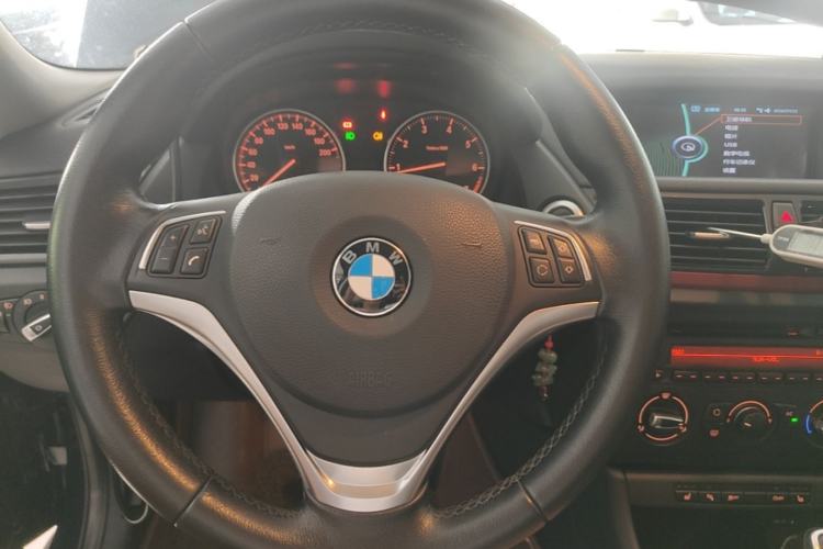 Used BMW X1 2015 sDrive18i Fashion Upgrade Edition Steering Wheel