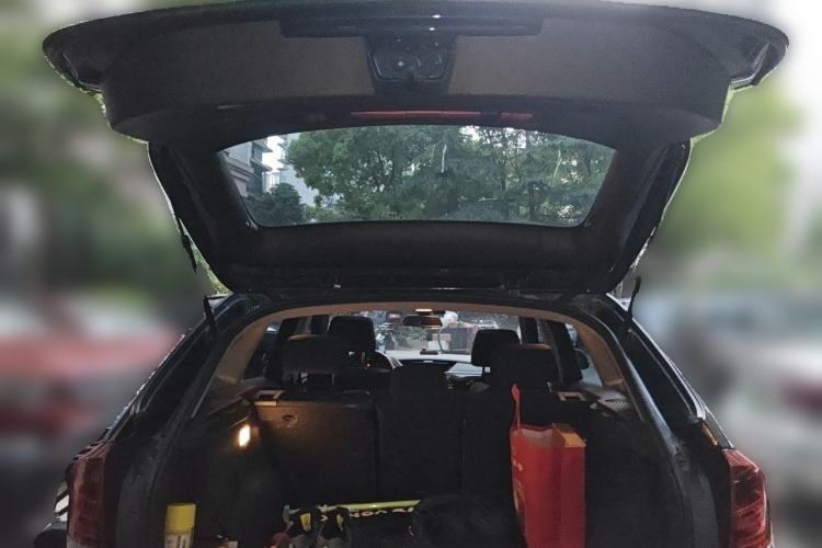 Used BMW X1 2015 sDrive18i Fashion Upgrade Edition Trunk