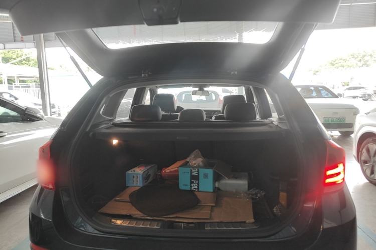 Used BMW X1 2015 sDrive18i Fashion Upgrade Edition Trunk
