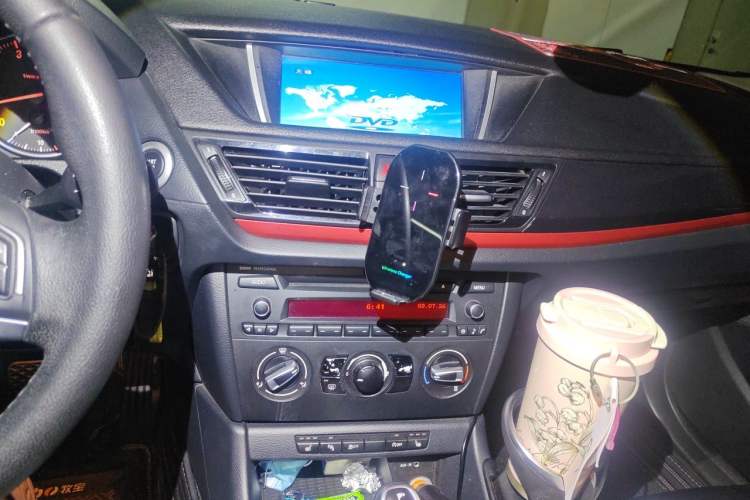 Used BMW X1 2015 sDrive18i Fashion Upgrade Edition Audio And AC Panel