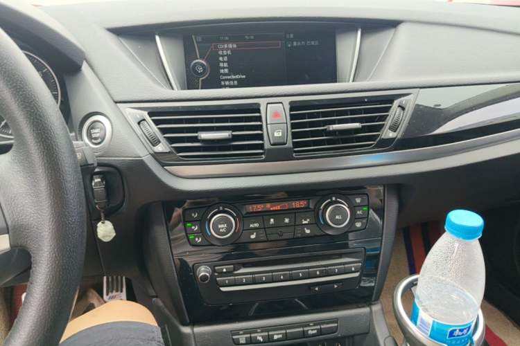 Used BMW X1 2015 sDrive18i Leading Edition Audio And AC Panel