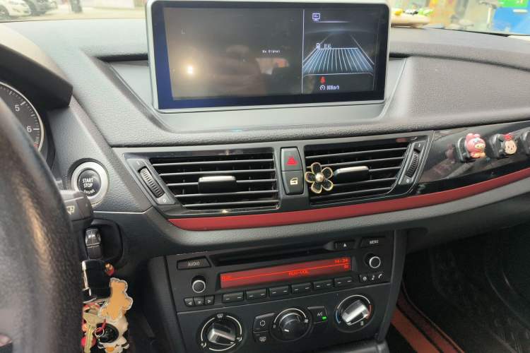 Used BMW X1 2015 sDrive18i Fashion Upgrade Edition Audio And AC Panel