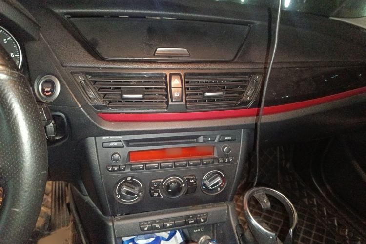 Used BMW X1 2015 sDrive18i Fashion Upgrade Edition Audio And AC Panel
