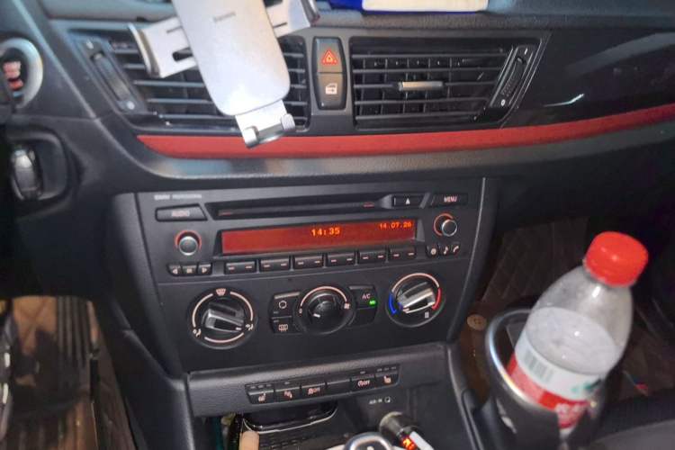 Used BMW X1 2015 sDrive18i Fashion Upgrade Edition Audio And AC Panel