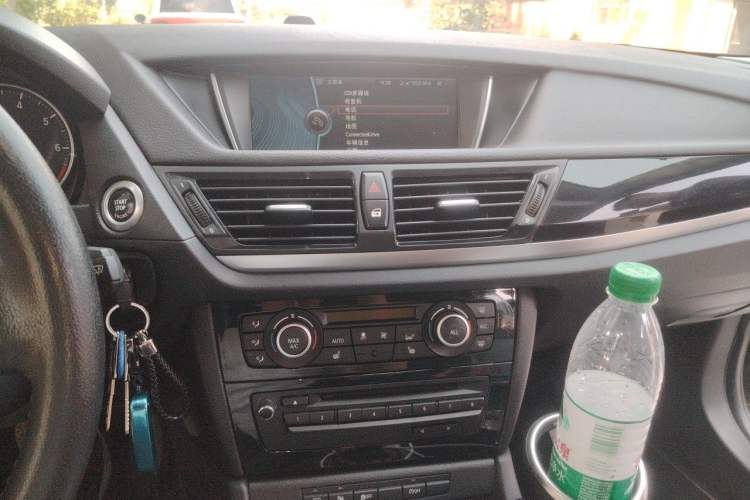 Used BMW X1 2015 sDrive18i Leading Edition Audio And AC Panel