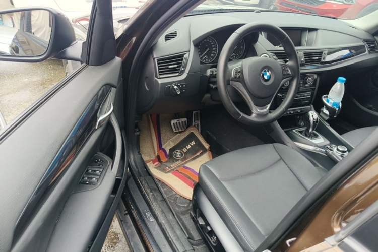 Used BMW X1 2015 sDrive18i Leading Edition Driver Seat