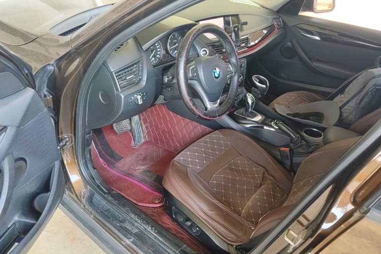 Used BMW X1 2015 sDrive18i Fashion Upgrade Edition Driver Seat