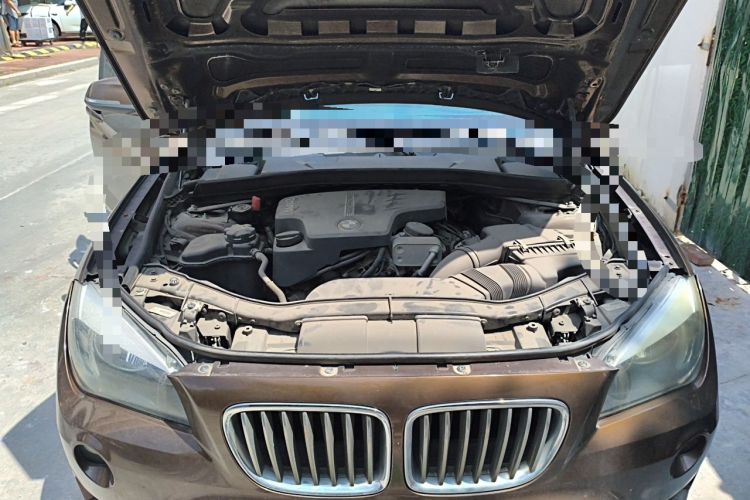 Used BMW X1 2015 sDrive18i Fashion Upgrade Edition Engine Bay