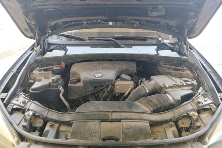 Used BMW X1 2015 sDrive18i Fashion Upgrade Edition Engine Bay