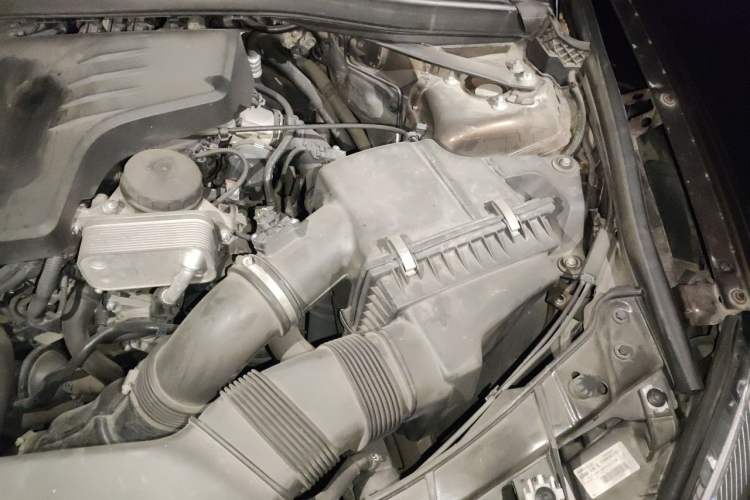 Used BMW X1 2015 sDrive18i Leading Edition Engine Bay Left