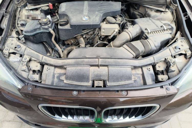 Used BMW X1 2015 sDrive18i Fashion Upgrade Edition Engine Bay