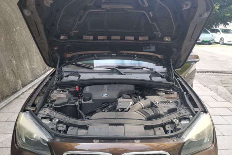 Used BMW X1 2015 sDrive18i Fashion Upgrade Edition Engine Bay