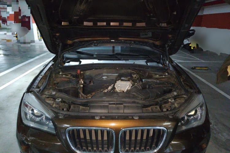 Used BMW X1 2015 xDrive20i Fashion Upgrade Edition Engine Bay