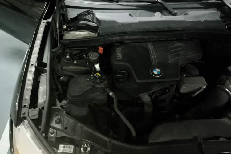 Used BMW X1 2015 sDrive18i Fashion Upgrade Edition Engine Bay Right