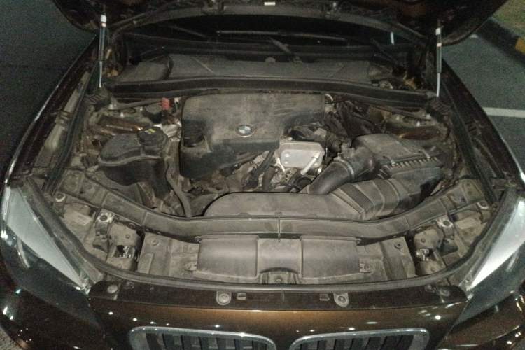 Used BMW X1 2015 sDrive18i Fashion Upgrade Edition Engine Bay