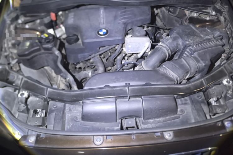 Used BMW X1 2015 sDrive18i Fashion Upgrade Edition Engine Bay