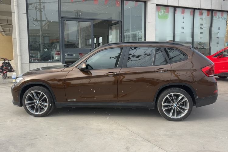 Used BMW X1 2015 sDrive18i Leading Edition Exterior 3