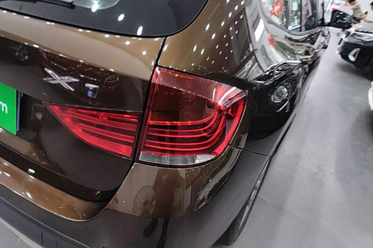Used BMW X1 2015 sDrive18i Fashion Upgrade Edition Exterior 3