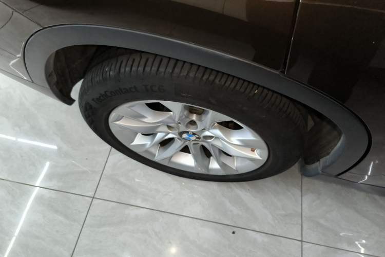 Used BMW X1 2015 sDrive18i Fashion Upgrade Edition Exterior 4