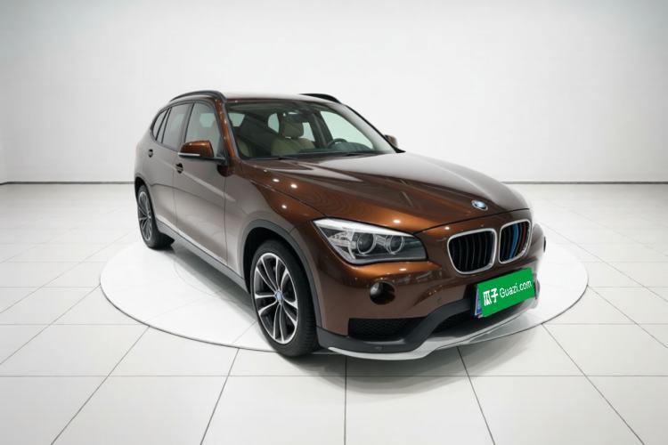 Used BMW X1 2015 sDrive18i Leading Edition Front Right 45 Deg