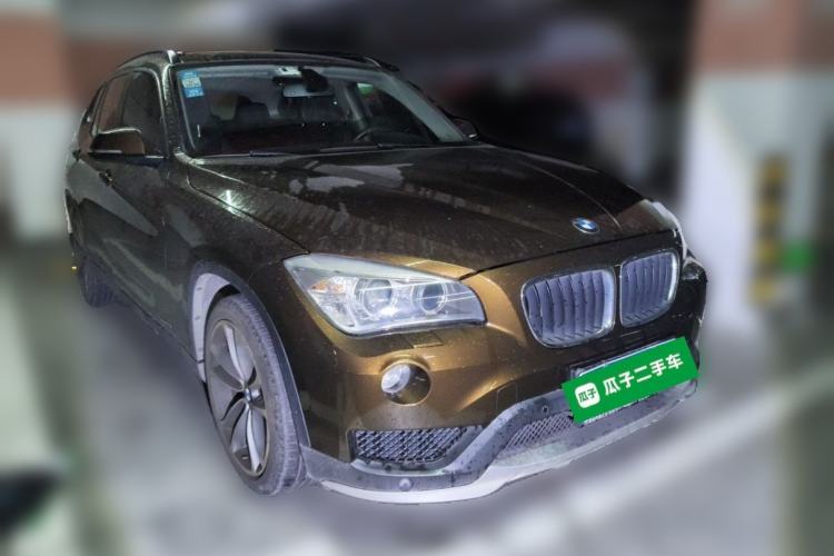 Used BMW X1 2015 sDrive18i Leading Edition Front Right 45 Deg