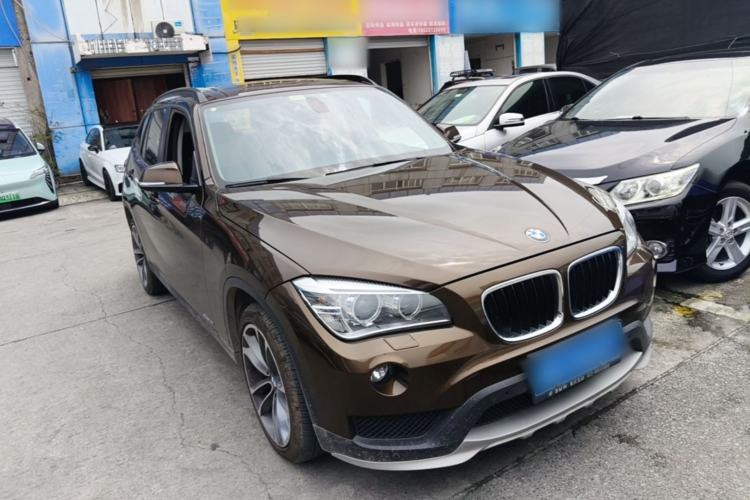 Used BMW X1 2015 sDrive18i Leading Edition Front Right 45 Deg