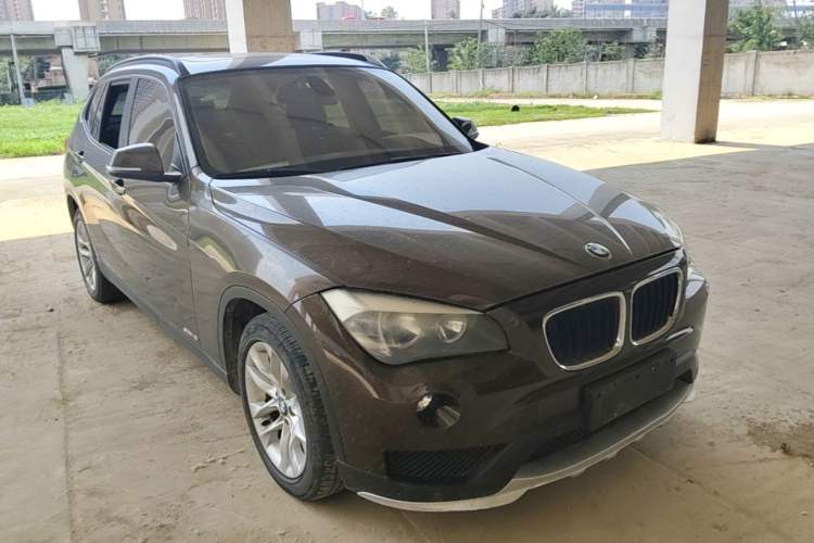Used BMW X1 2015 sDrive18i Fashion Upgrade Edition Front Right 45 Deg