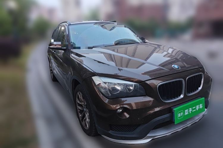 Used BMW X1 2015 sDrive18i Fashion Upgrade Edition Front Right 45 Deg