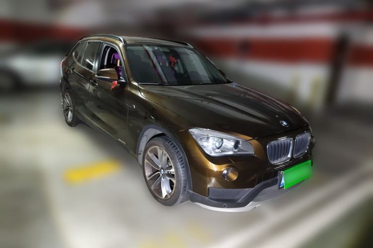 Used BMW X1 2015 xDrive20i Fashion Upgrade Edition Front Right 45 Deg