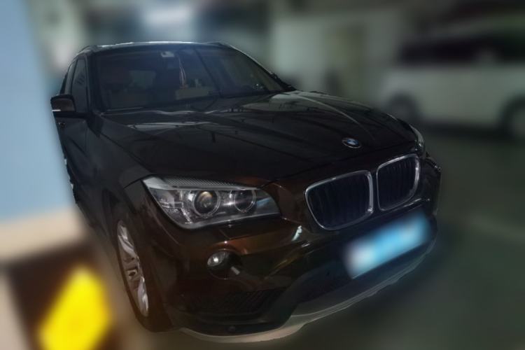 Used BMW X1 2015 xDrive20i Fashion Model Front Right 45 Deg