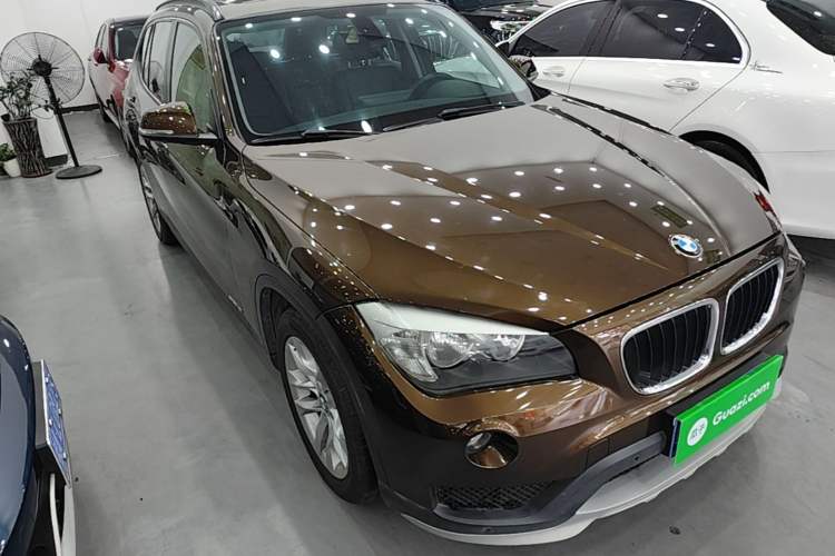 Used BMW X1 2015 sDrive18i Fashion Upgrade Edition Front Right 45 Deg