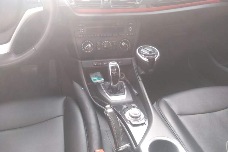 Used BMW X1 2015 sDrive18i Fashion Upgrade Edition Gear Lever