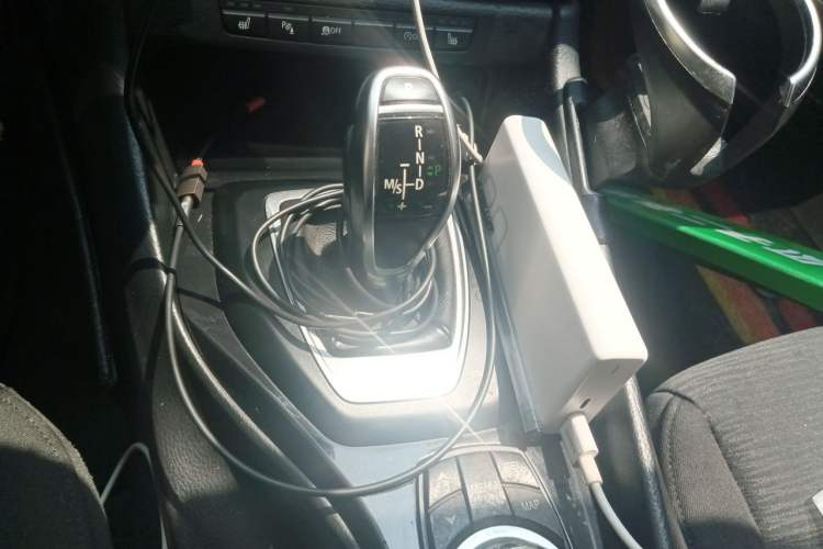 Used BMW X1 2015 sDrive18i Fashion Upgrade Edition Gear Lever