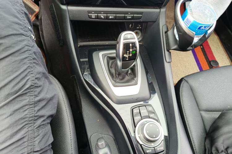 Used BMW X1 2015 sDrive18i Leading Edition Gear Lever