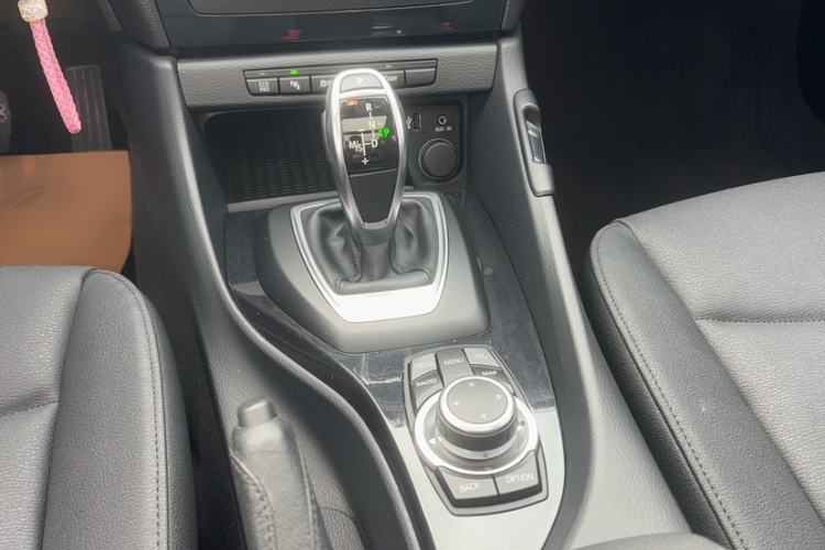 Used BMW X1 2015 sDrive18i Leading Edition Gear Lever