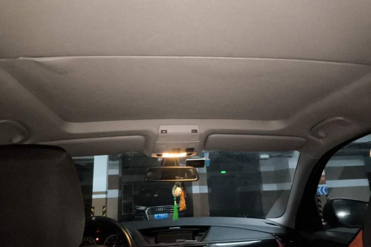 Used BMW X1 2015 sDrive18i Fashion Upgrade Edition Headliner
