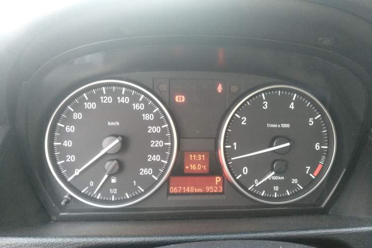 Used BMW X1 2015 sDrive18i Fashion Upgrade Edition Instrument Cluster