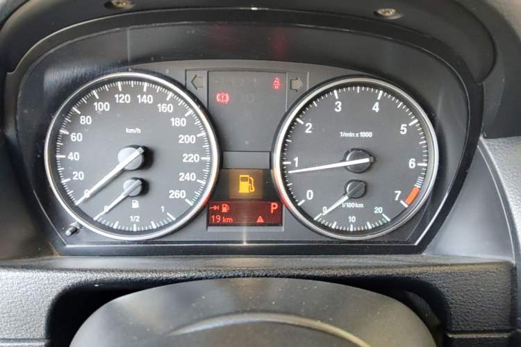 Used BMW X1 2015 sDrive18i Fashion Upgrade Edition Instrument Cluster