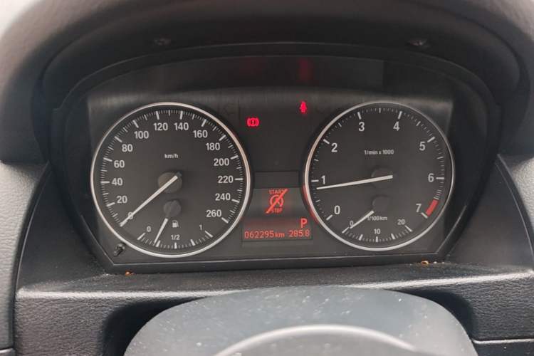 Used BMW X1 2015 sDrive18i Fashion Upgrade Edition Instrument Cluster