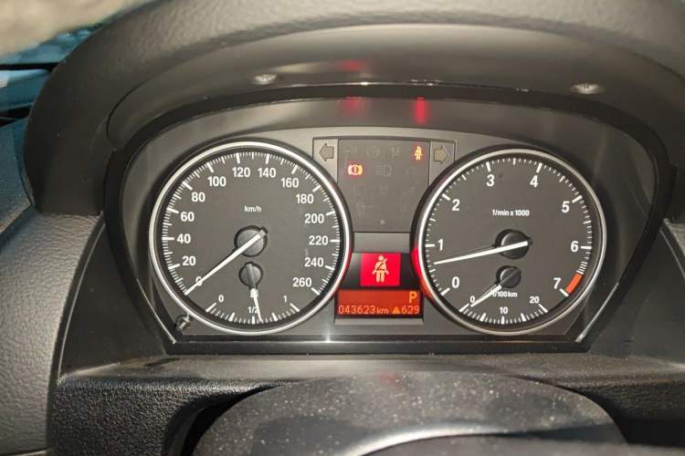 Used BMW X1 2015 sDrive18i Fashion Upgrade Edition Instrument Cluster