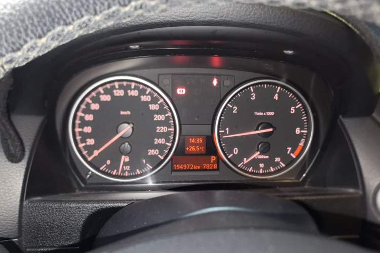 Used BMW X1 2015 sDrive18i Fashion Upgrade Edition Instrument Cluster