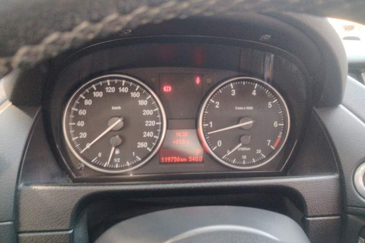 Used BMW X1 2015 sDrive18i Leading Edition Instrument Cluster