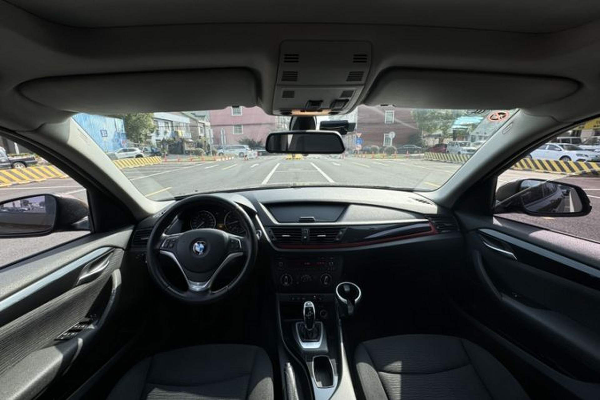 Used BMW X1 2015 sDrive18i Fashion Upgrade Edition Interior 1