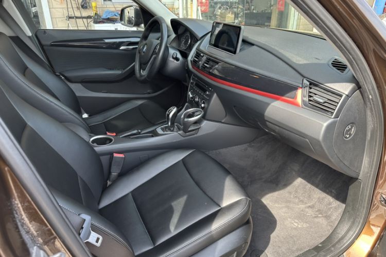 Used BMW X1 2015 sDrive18i Fashion Upgrade Edition Interior 2